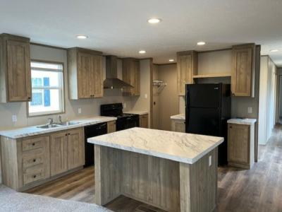 Photo 3 of 30 of home located at 10610 East St Rt 762 #165 #165B Lockbourne, OH 43137