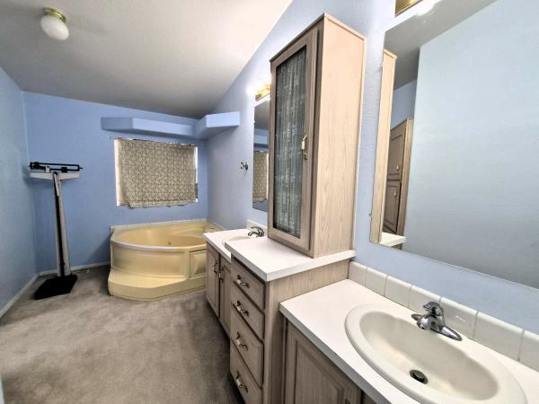 1996 Unk B268596A/B Mobile Home