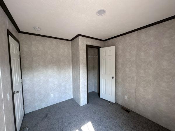 2024 Fairmont 430LE16663C Mobile Home