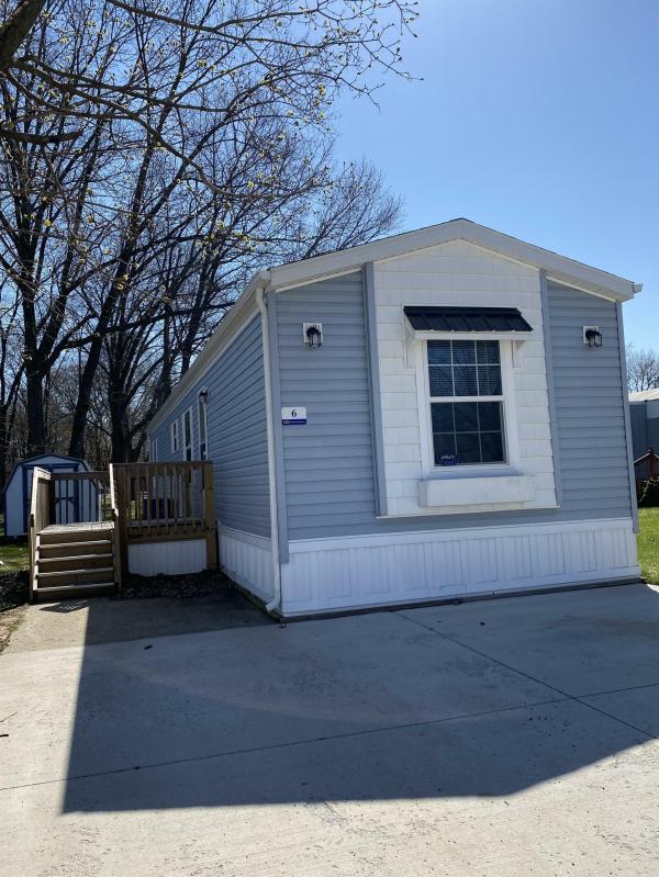 2018 ADVENTURE MOJAVE 2622X  Home