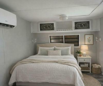 Photo 5 of 17 of home located at 17031 Us-301 #18 Dade City, FL 33523