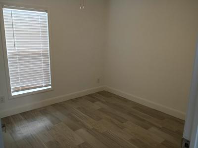 Photo 4 of 6 of home located at 32 Betty Dr Lake Placid, FL 33852