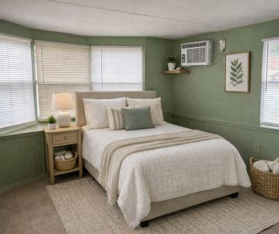 Photo 3 of 15 of home located at 10720 54th Avenue N, Lot 13 Saint Petersburg, FL 33708