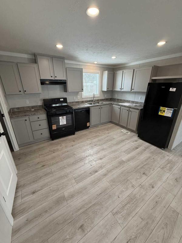 2025 Adventure Mojave Mobile Home