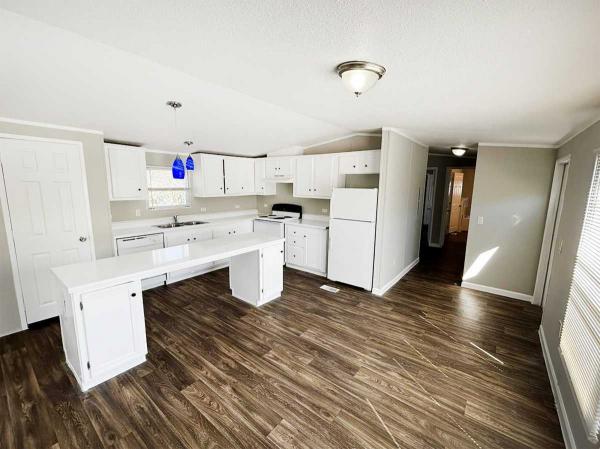 2011  Mobile Home For Sale