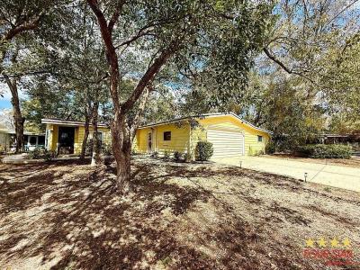 Mobile Home at 527 Nutmeg Circle Deland, FL 32724