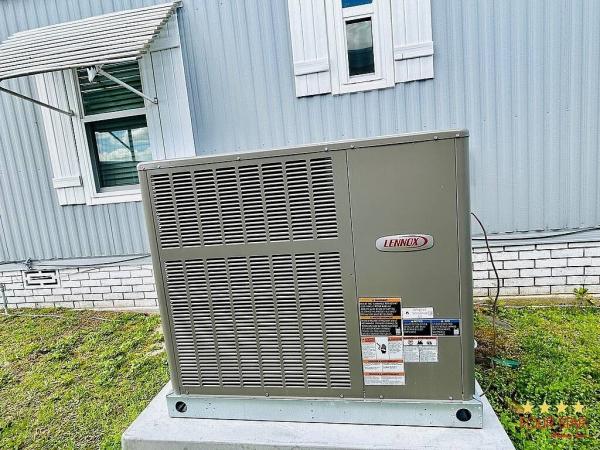 1982 Palm Harbor  Home