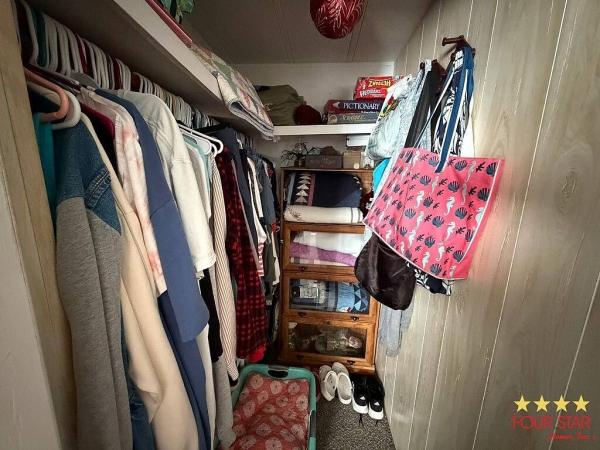 1981 BROO  Home