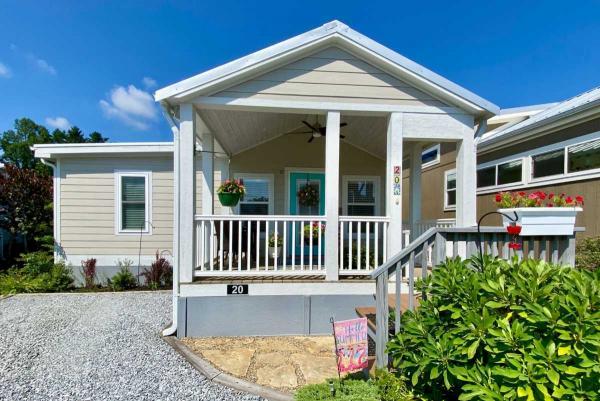 Photo 1 of 2 of home located at 20 Strolling Easy Lane Flat Rock, NC 28731