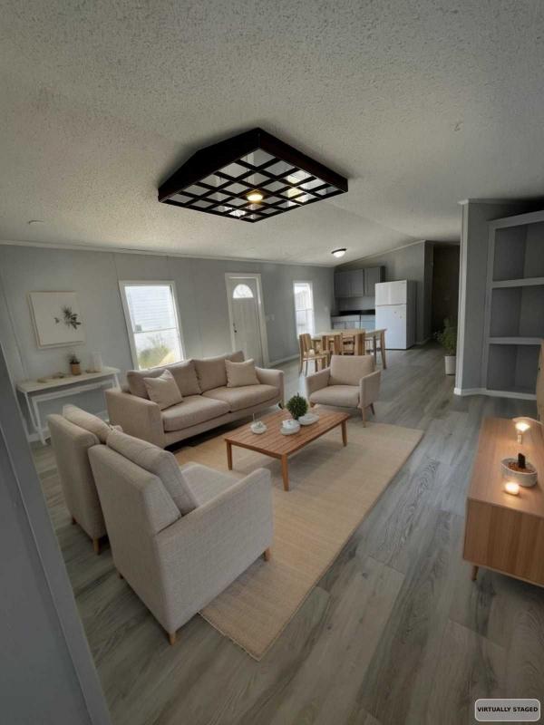 1997 Brilliant Mobile Home For Rent