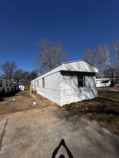 Photo 3 of 20 of home located at 2710 N Farm Rd 137 #55 Springfield, MO 65803