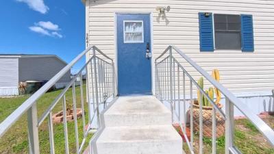 Photo 4 of 34 of home located at 3841 Covington Dr Saint Cloud, FL 34772