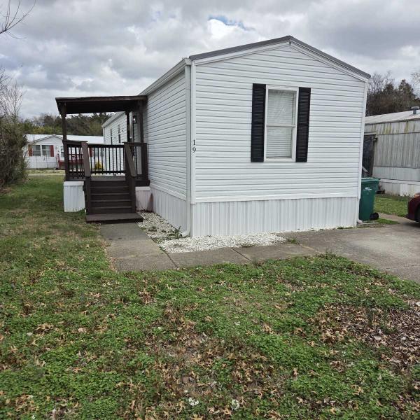 2005 Cavalier Cavalier Mobile Home