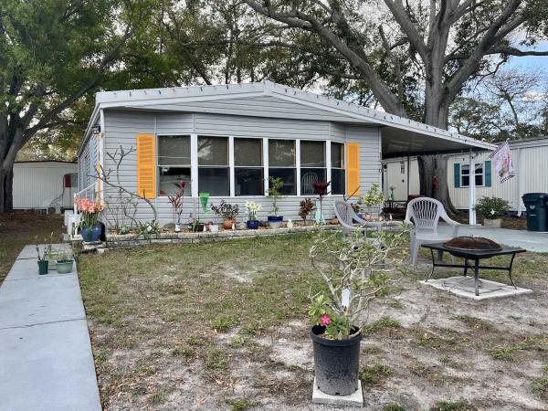 1982 TWIN Mobile Home For Sale