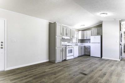 Photo 5 of 25 of home located at 426 W Cottonwood Ln Lot 51 Casa Grande, AZ 85122