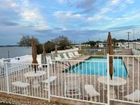 1973 Skyline HS Mobile Home