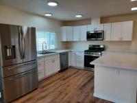 1980 Roberts Castlewood Manufactured Home