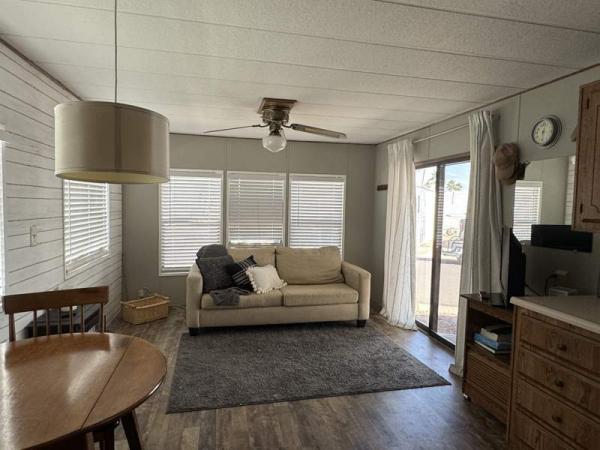 1987 Skyline Manufactured Home