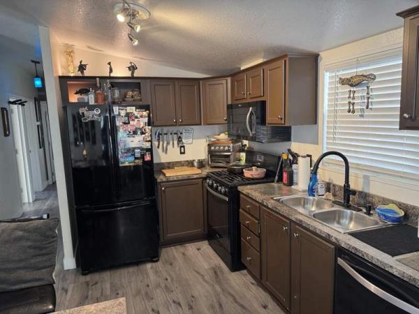 2015 CMH Manufacturing West Manufactured Home