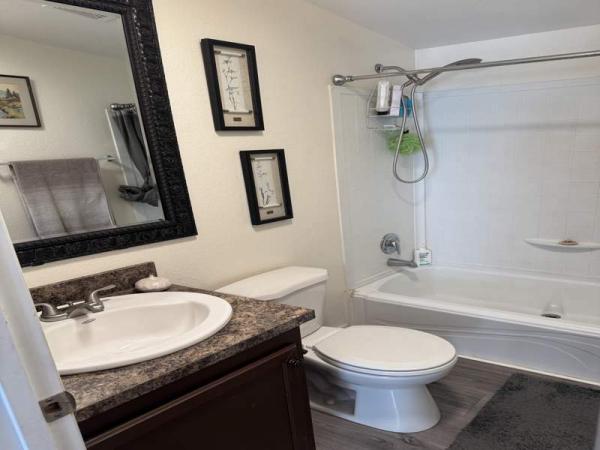 2015 CMH Manufacturing West Manufactured Home