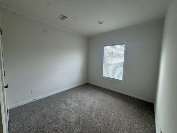 2026 Clayton 32DEV28563A (4br) Mobile Home