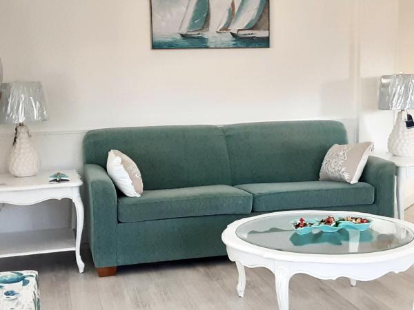 1986 Palm PH4467 Mobile Home