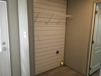 Photo 3 of 14 of home located at 5400 Collins Road, #16 Jacksonville, FL 32244