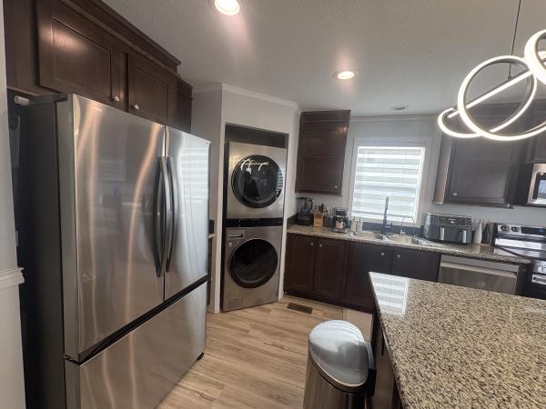 2018 CLAYTON 81SHN28523 Mobile Home