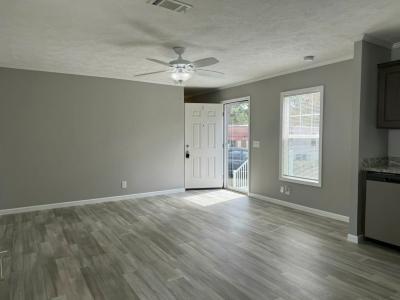 Photo 5 of 14 of home located at 10201 W Beaver St #45 Jacksonville, FL 32220