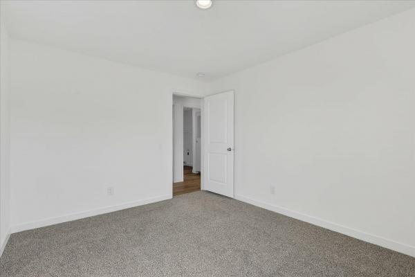 2025 Fairmont 729 430LE28563A  Home