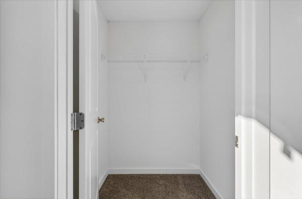 2025 Fairmont 729 430LE28563A  Home