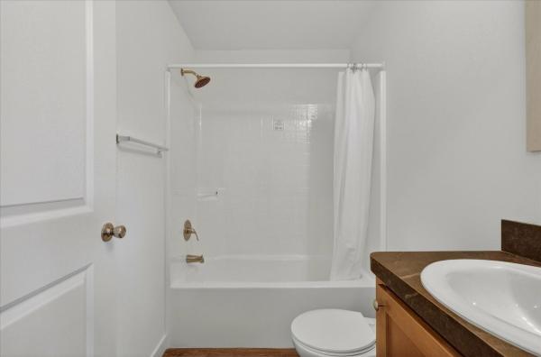 2025 Fairmont 729 430LE28563A  Home