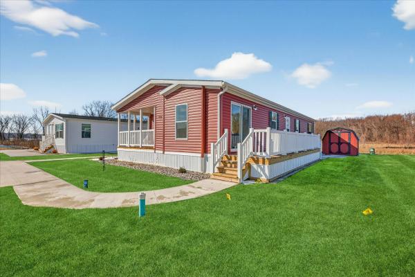 2025 Fairmont 729 430LE28563A  Home