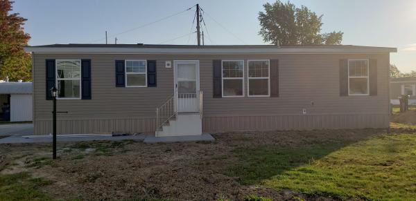 2020 Clayton 9048  Home