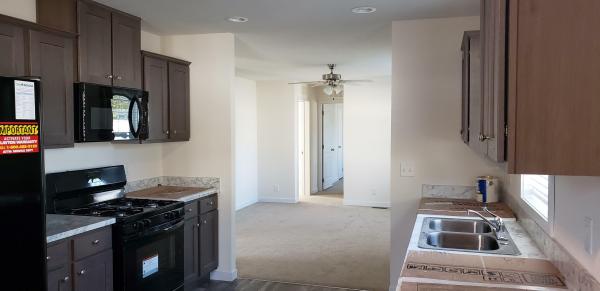 2020 Clayton 9048  Home