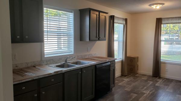 2020 Clayton 9048  Home