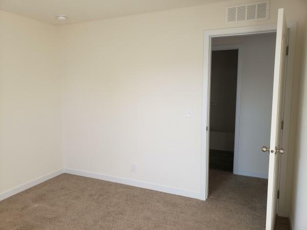 2020 Clayton 9048  Home