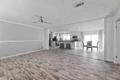 Mobile Home at 1511 Honey Trail Glenn Heights, TX 75154