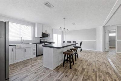 Photo 2 of 13 of home located at 1511 Honey Trail Glenn Heights, TX 75154