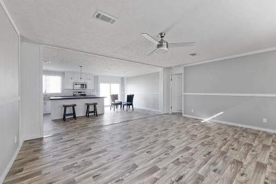 Photo 5 of 13 of home located at 1511 Honey Trail Glenn Heights, TX 75154