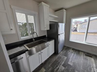 Photo 3 of 8 of home located at 208 Darlington Way Layton, UT 84041