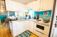 1964 CHIC Mobile Home