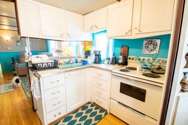 1964 CHIC Mobile Home