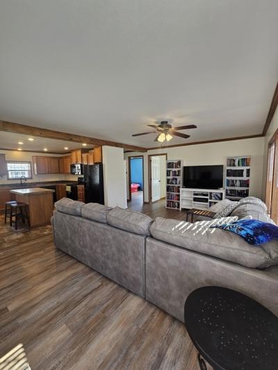 Photo 4 of 11 of home located at 2675 Manatee Court Lapeer, MI 48446