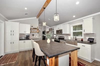 Photo 2 of 5 of home located at 264 Byrd Drive #1 Owens Cross Road, AL 35763