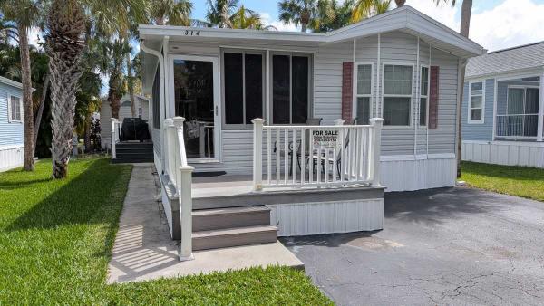 2011  Mobile Home For Sale