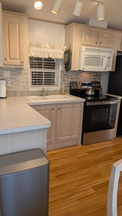 Photo 2 of 8 of home located at 3100 North Rd Naples, FL 34104