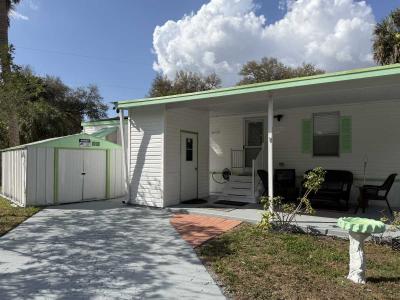 Photo 3 of 36 of home located at 16500 Slater Rd #17 North Fort Myers, FL 33917