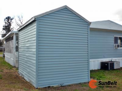 Photo 4 of 32 of home located at 3920 SW 30th Street Lot B10 Ocala, FL 34474