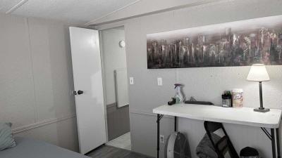 Photo 3 of 13 of home located at 944 Reynolds Road Lakeland, FL 33805